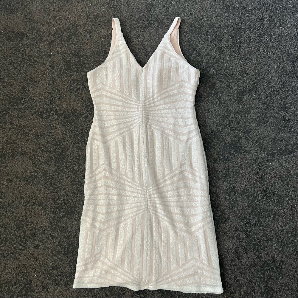 Nightway Sequin Embellished dress padded July sale - Picture 5 of 7